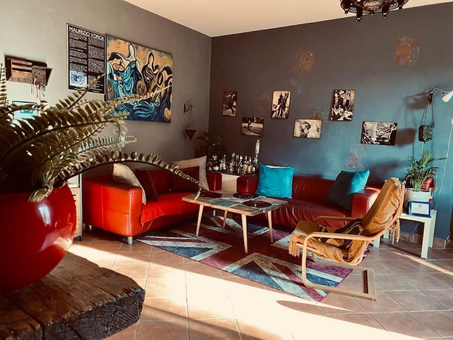 Guest Art Trastevere Station With Ac Рим Екстер'єр фото